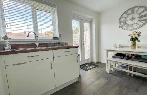 Hetton-le-Hole Casa | Spacious 3-Storey Home from Home in Hetton le Hole