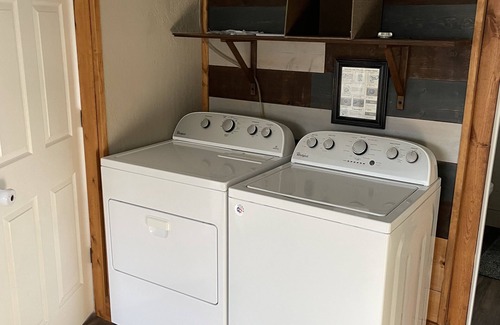 Munising Apartamento | Spacious 3bdrm apt in the heart of downtown Munising