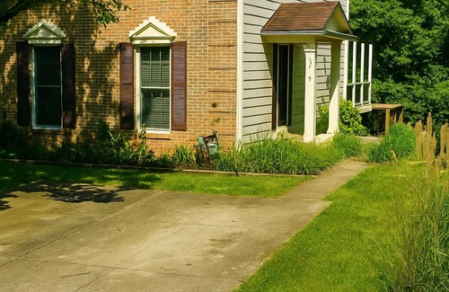 White Oak Casa | Spacious 3BR/2.5BA Home in White Oak, Silver Spring – Prime Location!