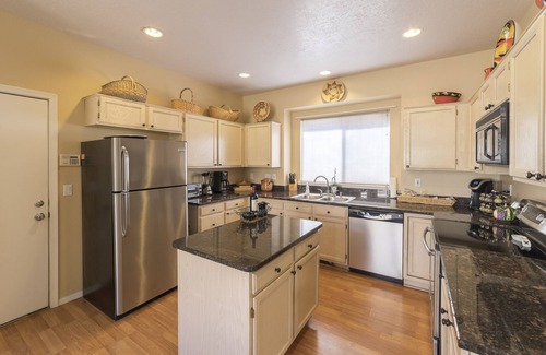 Northeast Heights Casa | Amplio 3BR / 2. Escapada a la montaña 5BA en Sandia Heights