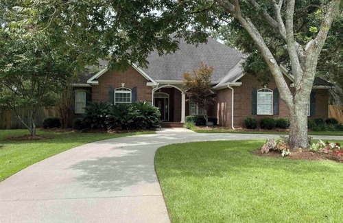 Robertsdale Casa | Spacious 3BR/3BA Home Near Gulf Shores/Orange Beach Gorgeous Outdoor Space