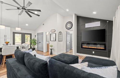 Belvedere Park Casa | Spacious 3BR,3BA Home Modern Renovation