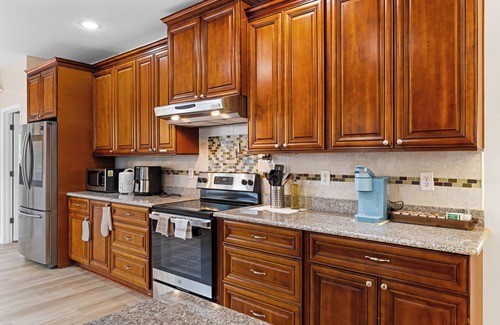 Southside Casa | Spacious 3BR and Boat parking@ Central River Golf Club