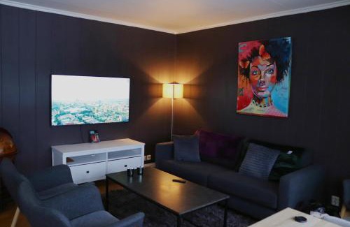 Gjerdrum Municipality Apartamento | Spacious 3BR Apartment - Fast Wi-Fi - Free Parking - Near Oslo Airport & City - Les Homes