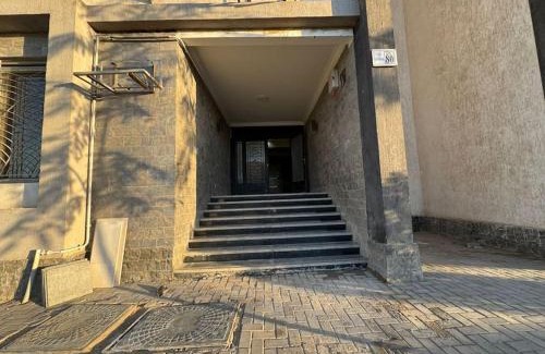 Sheikh Zayed City Apartamento | Spacious 3BR Apt, 2 Baths, Gated Community - 803