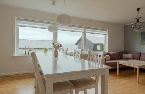 Torshavn Apartamento | Spacious 3BR Apt - Parking - Near City Center