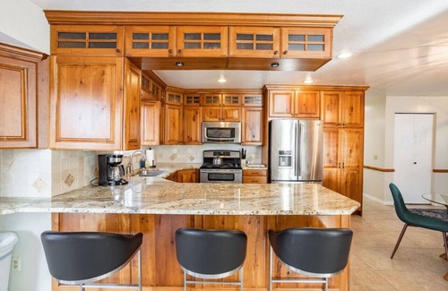North Salt Lake Casa | Spacious 3BR Extended Stay: Airport, Downtown, Ski