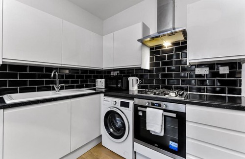 Clissold Casa | Comfortable Home in Hackney