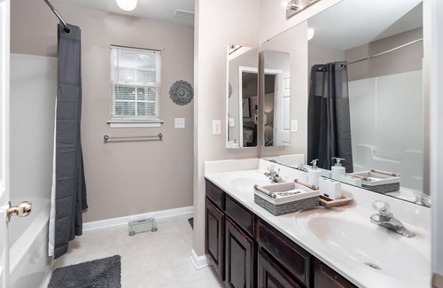 Charlotte Casa | Spacious 3BR Haven W/ Outdoor Patio & Games!