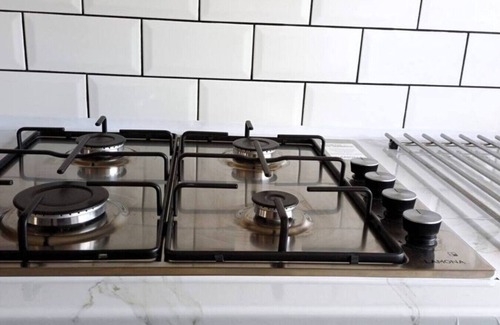 Luton Apartamento | Spacious 3BR Home w. Garden & Parking | Sleeps 7 | Near Luton Airport