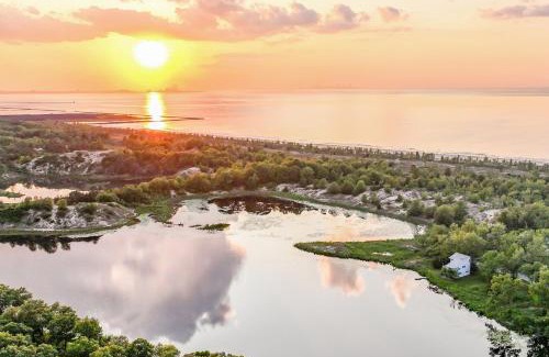 Miller Beach Casa | Spacious 3BR Home Firepit Grill