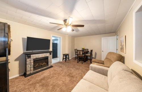 Miller Beach Casa | Spacious 3BR Home Firepit Grill