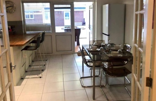 Bedford Casa | Spacious 3BR Home in Bedford for Big Groups