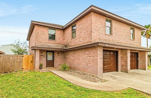 Port Isabel Casa | ♥︎Spacious 3BR Home Near SPI Beach & Restaurants♡