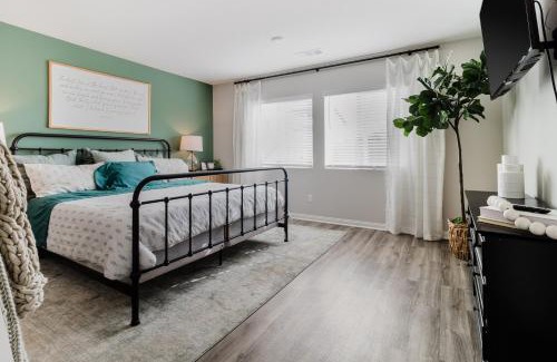 San Jacinto Apartamento | Spacious 3BR Home with Lake Access & Mountain Views