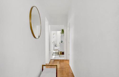 Southeast Yonkers Casa | Spacious 3BR Luxe Escape near NYC