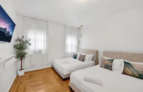 Southeast Yonkers Casa | Spacious 3BR Luxe Escape near NYC