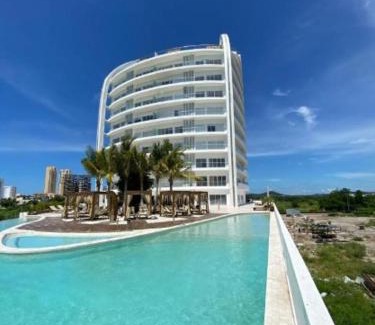 Marina Mazatlán Apartamento | Spacious 3BR Marina Condo with Pool