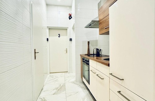 Liesing Apartamento | Spacious 3BR Near Kaufpark Alterlaa