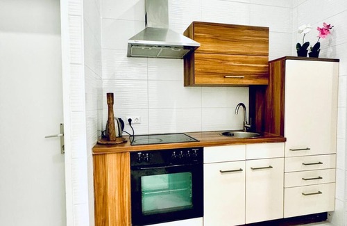 Liesing Apartamento | Spacious 3BR Near Kaufpark Alterlaa