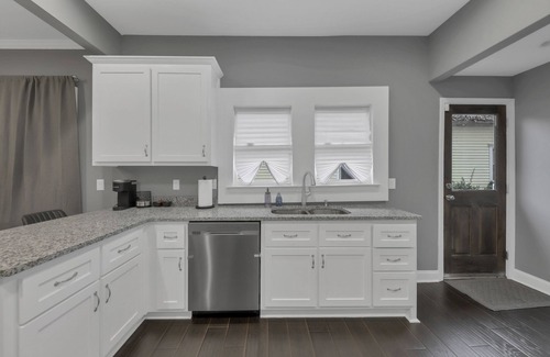 West End Casa | Spacious 3BR Near Stadium– Great for Groups