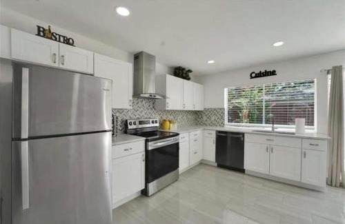 Richardson Casa | Spacious 3BR Oasis Pool Fire Pit & Family Fun