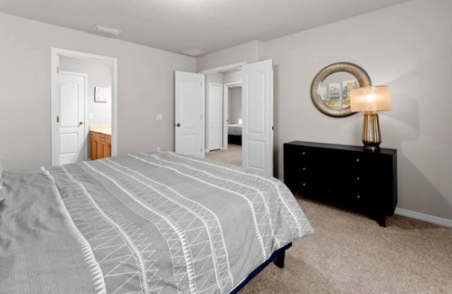Royal Oak Golf Country Club Casa | Spacious 3BR + Office Apt Near Space Center
