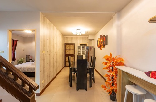 Wua Lai Casa | Spacious 3BR Private House Near Old City Near Night Bazaar