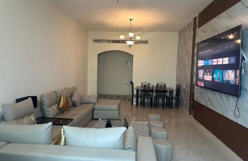 Al Majaz Apartamento | Spacious 3BR PLUS MAID ROOM