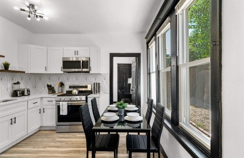 Germantown Casa | Luxury Home in Charming Philly with Ample Parking!