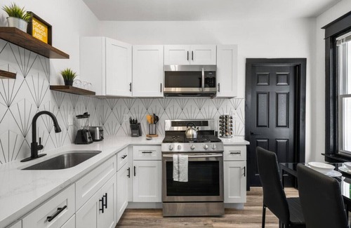Germantown Casa | Luxury Home in Charming Philly with Ample Parking!