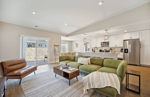 Williamsburg Condominio | Spacious 3BR Retreat! Pet-Friendly Near Traverse City