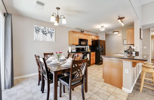 Visalia Casa | Spacious 4 BD 2 BA Home Near Sequoia National Park