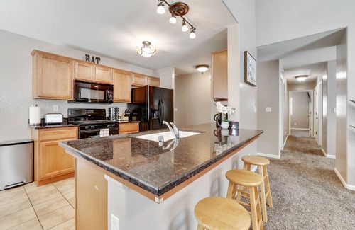 Visalia Casa | Spacious 4 BD 2 BA Home Near Sequoia National Park