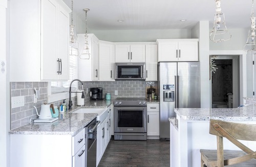 Linden Casa | Spacious 4-bdrm on 6 acres near the Tennessee River