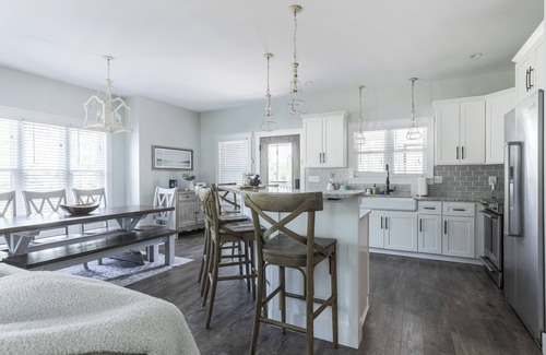Linden Casa | Spacious 4-bdrm on 6 acres near the Tennessee River