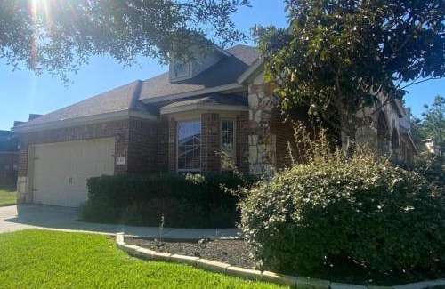 Spring Casa | Spacious 4 Bed & 2 Bath Home in the Woodlands, TX