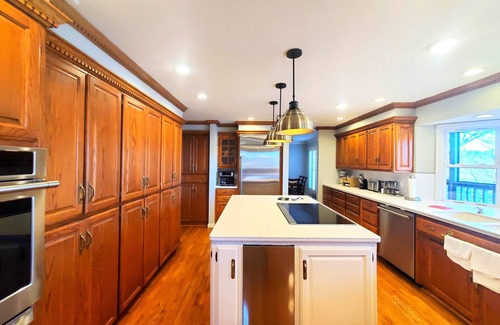 Jones Mills Casa | Spacious 4-bed, 3-bath home located on Lake Catherine with pool and boat dock