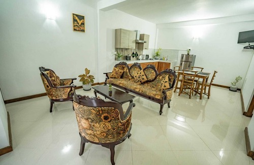 Katugastota Apartamento | Spacious 4-bed Apartment in Katugastota