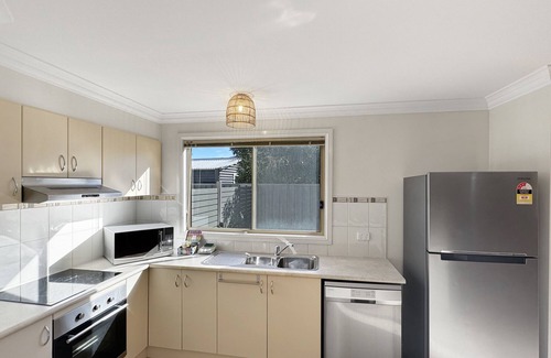 Broulee Casa | Spacious 4-Bed Home 2-Min to the Beach
