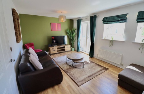Bracknell Chalet De Esquí | Spacious 4-Bed Home in Bracknell