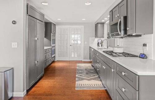 Brant Rock Casa | Spacious 4 bed home walk to Marina and beaches w/pvt yard