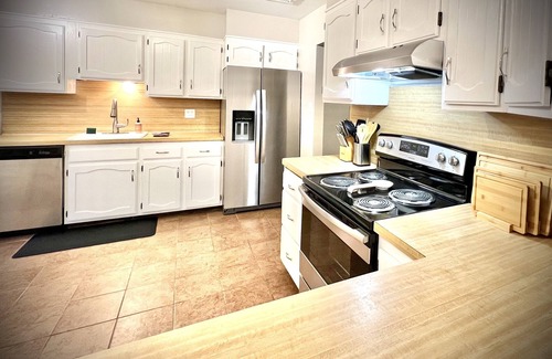 South Bend Casa | Spacious 4-bed home just 2 miles to ND