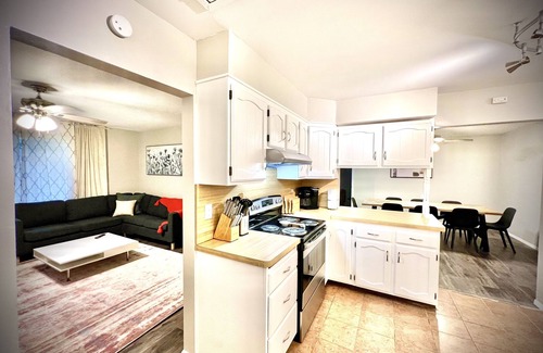 South Bend Casa | Spacious 4-bed home just 2 miles to ND