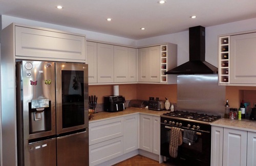 Whitton Casa | Spacious 4-bed House nr Twickers and 20 mins to London and LHR