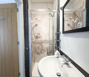 Mealsgate Casa | Spacious 4-Bed Lake District Getaway for Groups