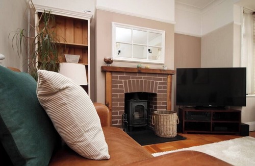Penylan Casa | Melrose by Tŷ SA - 4 bedroom house in Cardiff