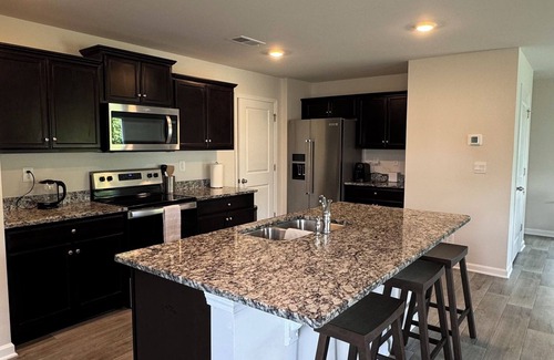Boiling Springs Casa | Spacious 4-bedroom building in lovely Boiling Springs with WiFi, AC