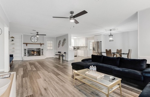 Valley Falls Casa | Spacious 4-bedroom house in serene Boiling Springs with AC
