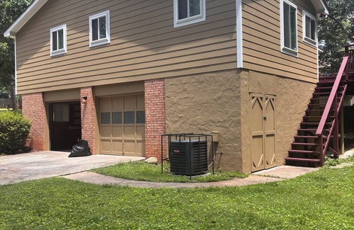 Stone Mountain Casa | Spacious 4-bedroom house in charming Stone Mountain with WiFi, AC
